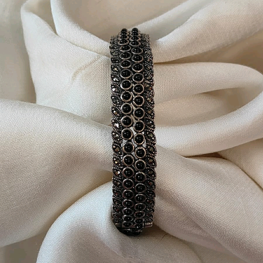 Gia Black Onyx Marcasite Kada